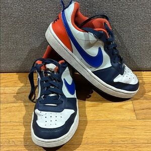Nike blue and orange boys 3.5